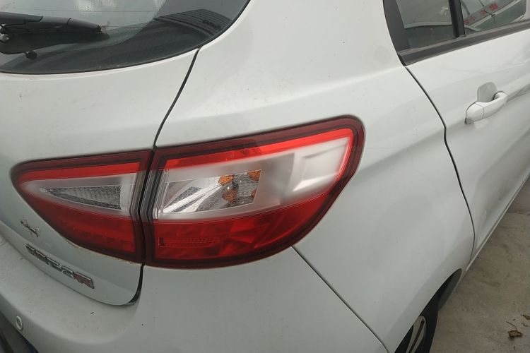 凯翼C3R 2015款 1.5L 手动金钻版车身外观9