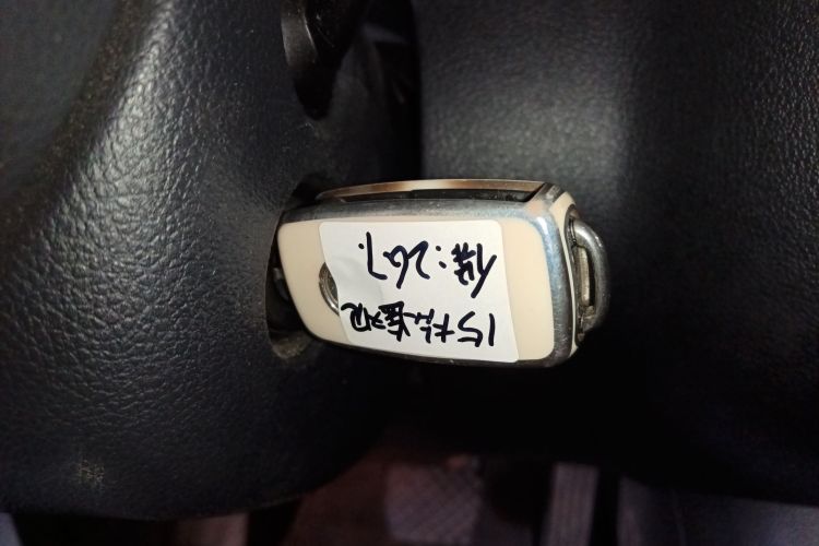 大众 Tiguan 2015款 2.0TSI 舒适版中控内饰11