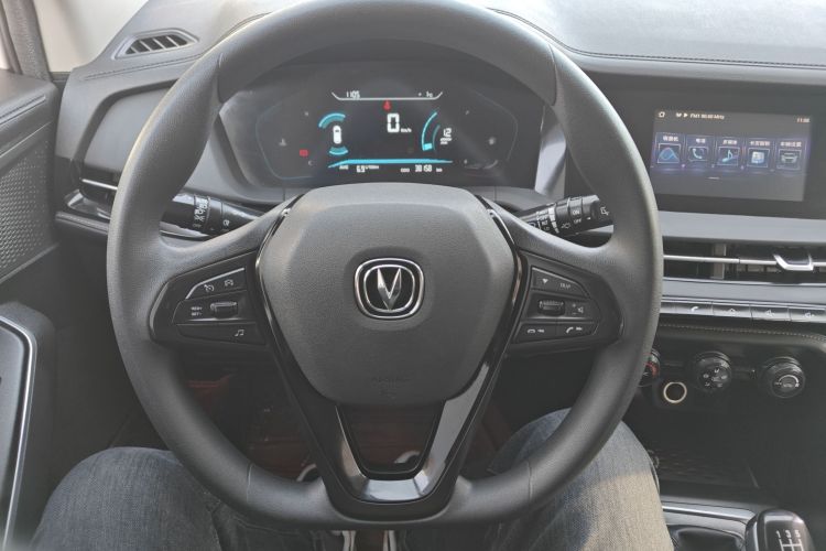 长安CS15 2021款 1.5L 手动进取型中控内饰13