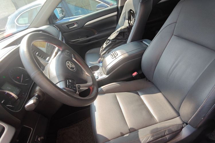 丰田 汉兰达 2015款 2.0T 四驱豪华版 7座中控内饰19