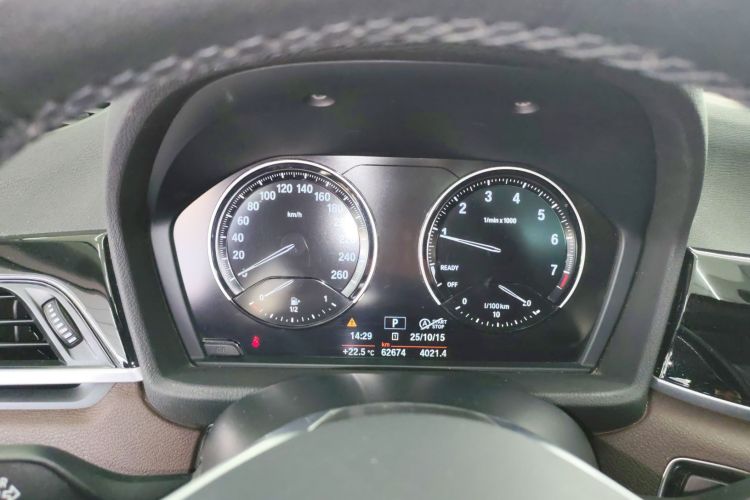 宝马X1 2020款 sDrive20Li 时尚型中控内饰14