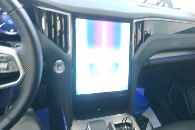 红旗HS7 PHEV 2024款 2.0T PHEV 四驱旗畅版 6座中控内饰16