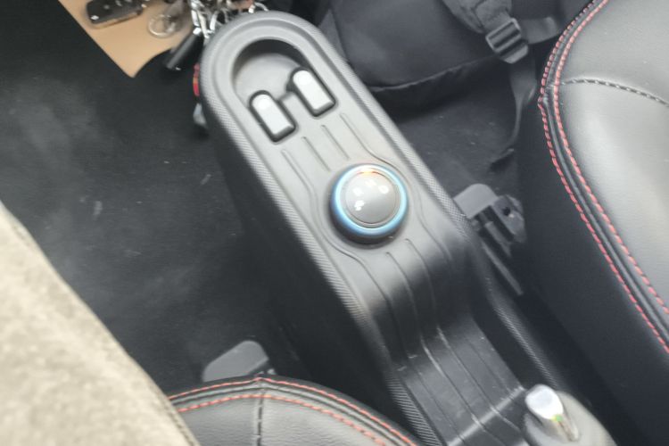 五菱汽车 宏光MINIEV 2020款 轻松款 三元锂中控内饰18