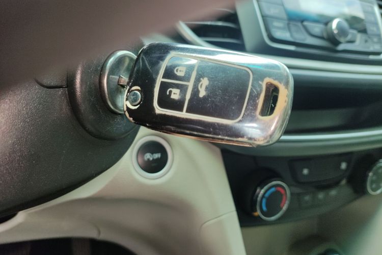 别克 英朗 2018款 15T 手动精英型 国V中控内饰11