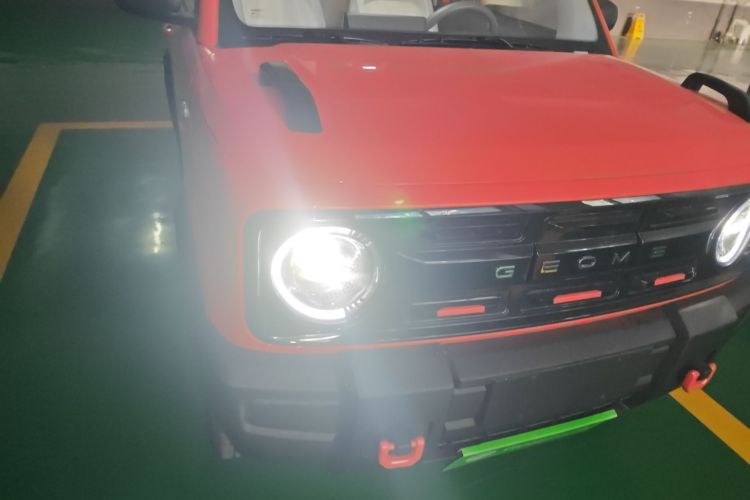 吉利银河 2025款 210km 熊猫骑士车身外观8