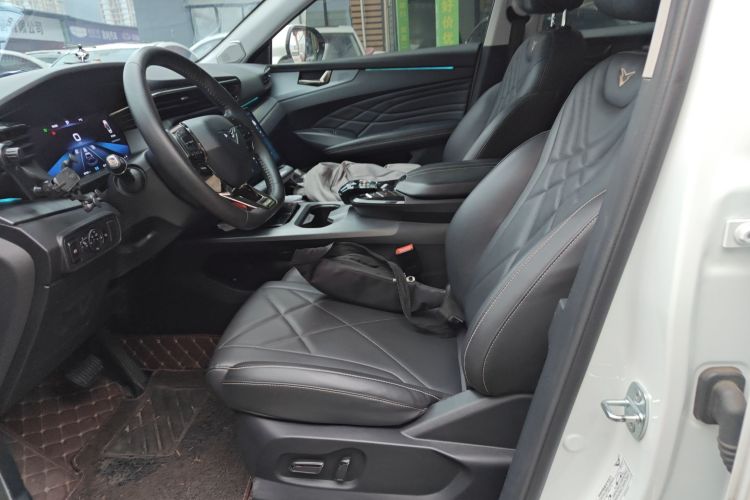 凯翼昆仑 2023款 昆仑 500 天际版中控内饰19