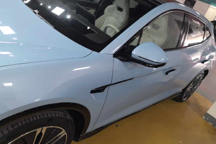 腾势N7 2024款 630 四驱智驾Ultra版车身外观4