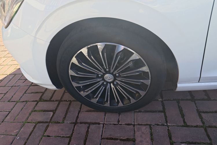 长安 逸动 2019款 高能版 1.6L GDI 自动争锋型 国VI车身外观6007