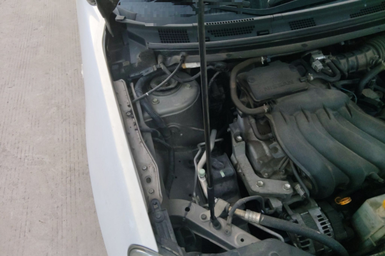 日产 轩逸 2018款 经典 1.6XE+ CVT豪华版局部细节9006