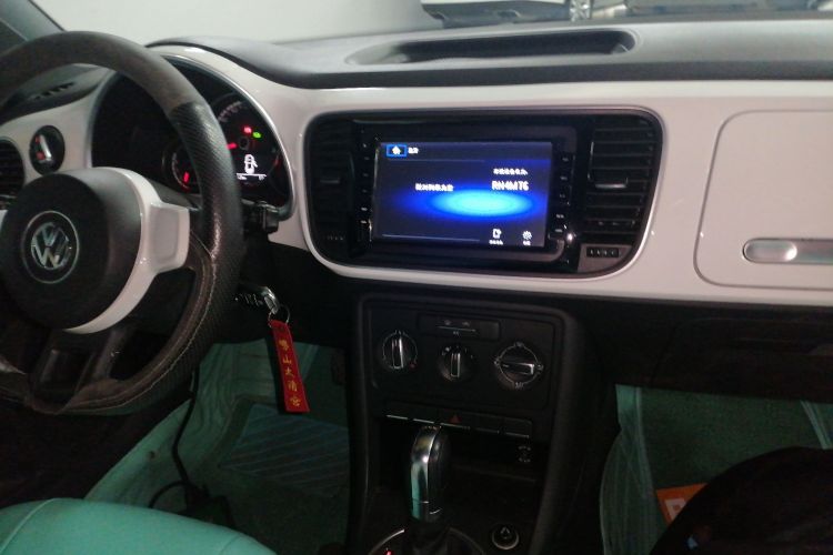大众 甲壳虫 2014款 1.2TSI 时尚型中控内饰16