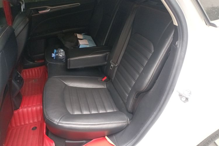 福特 蒙迪欧 2017款 改款 EcoBoost 200 豪华型中控内饰21