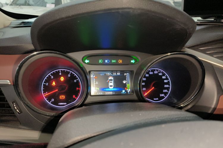 比亚迪G5 2014款 1.5TID 自动旗舰型局部细节14