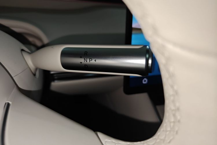 鸿蒙智行 智界S7 2025款 705km Pro中控内饰18