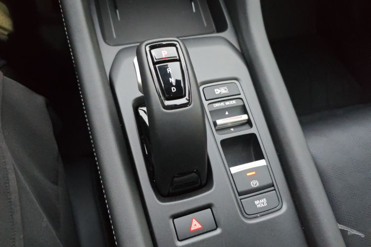 灵悉L 2025款 头号玩家版+增配亿点选装包中控内饰18