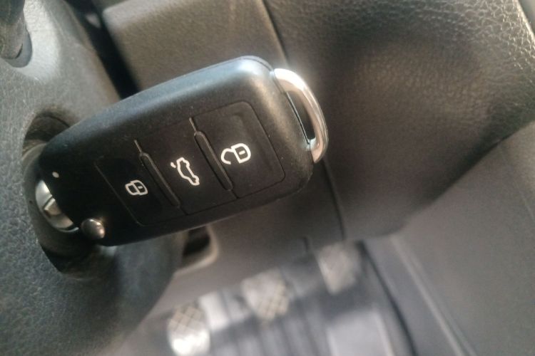 大众 Polo 2018款 1.5L 手动安驾型中控内饰7001