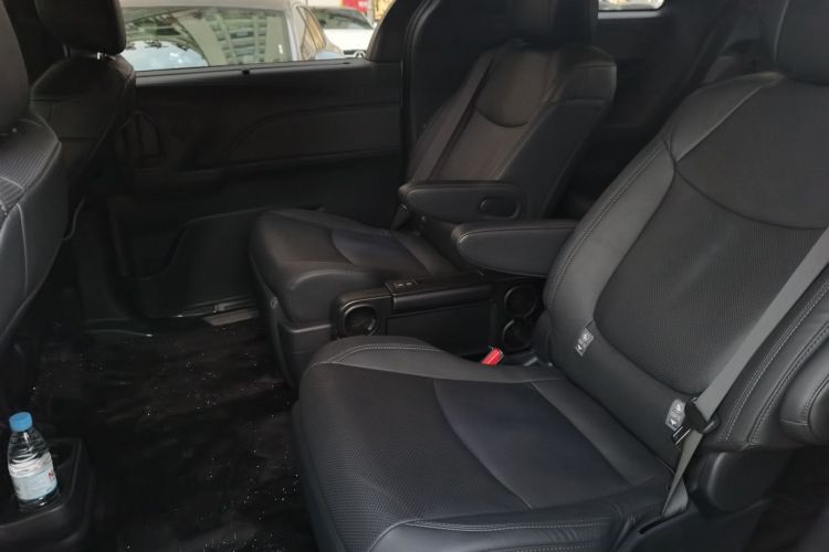 丰田 赛那SIENNA 2024款 2.5L混动 四驱尊贵版中控内饰21