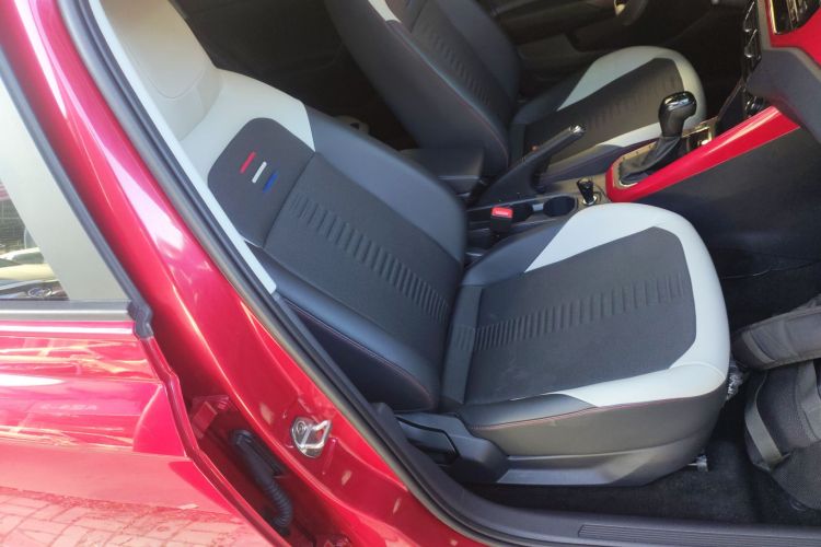 大众 Polo 2019款 Plus 1.5L 自动炫彩科技版局部细节41