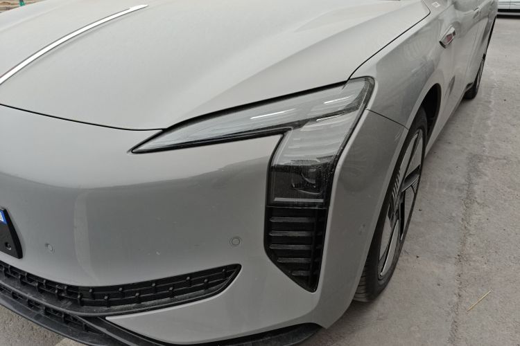 红旗EH7 2025款 640 四驱 智选版局部细节36