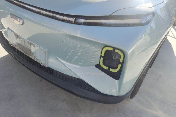 吉利几何E萤火虫 2022款 401KM 霹雳虎 4座局部细节36