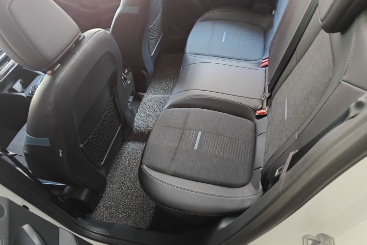 福特 福克斯 2021款 猎装版 EcoBoost 180 自动猎潮型中控内饰7004