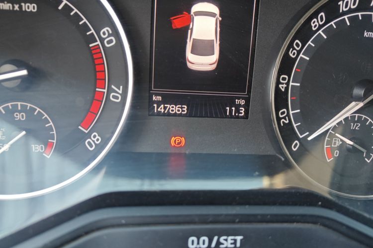 斯柯达 速派 2016款 TSI280 DSG创行版中控内饰15