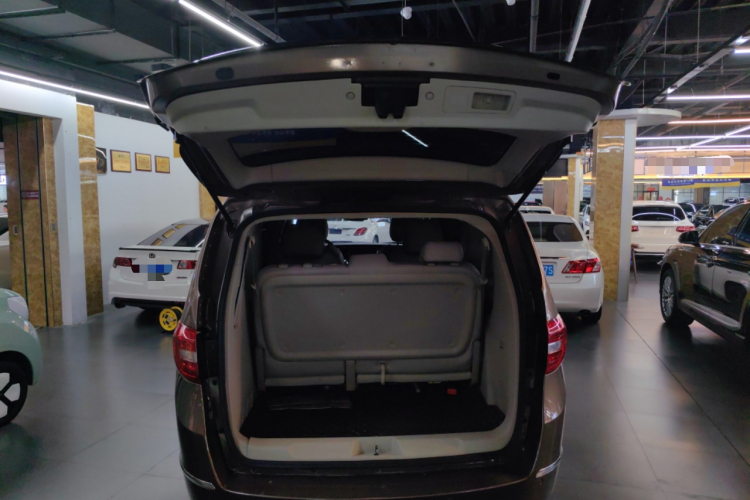 别克GL8 2018款 28T 舒适型 国VI局部细节23