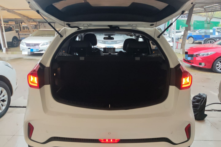 吉利汽车 远景X3 2021款 PRO 1.5L CVT尊贵型机舱底盘23