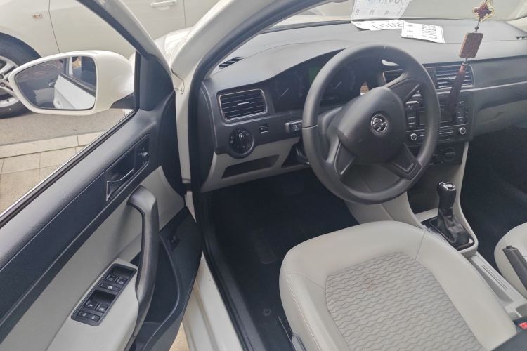 斯柯达 昕锐 2016款 1.6L 自动创行版中控内饰20