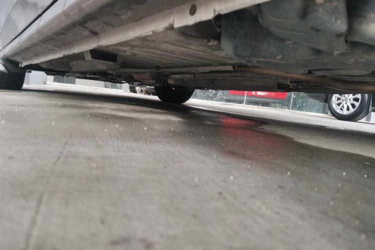 标致301 2014款 1.6L 自动舒适版局部细节9002