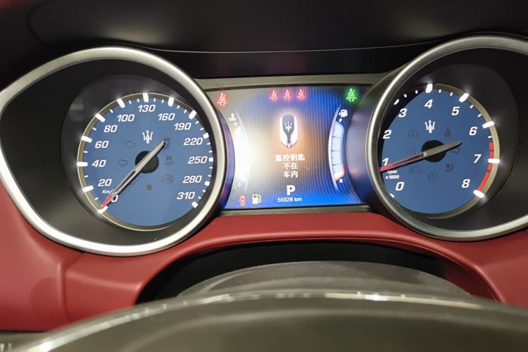 玛莎拉蒂 Ghibli 2014款 3.0T 标准版中控内饰14