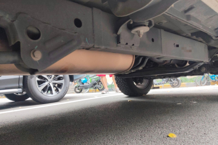 北京BJ40 2018款 PLUS 2.0T 自动四驱城市猎人版局部细节9002