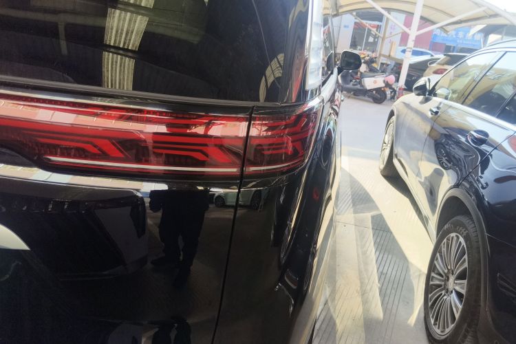 腾势D9 2024款 DM-i 980 四驱旗舰型车身外观6006