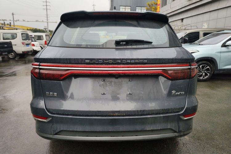 比亚迪 宋Pro新能源 2019款 DM 1.5T 四驱性能版旗舰型车身外观6