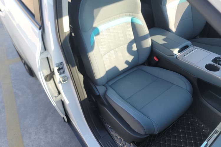 埃安 AION Y 2025款 Plus 510 乐享版 58.9kWh局部细节41