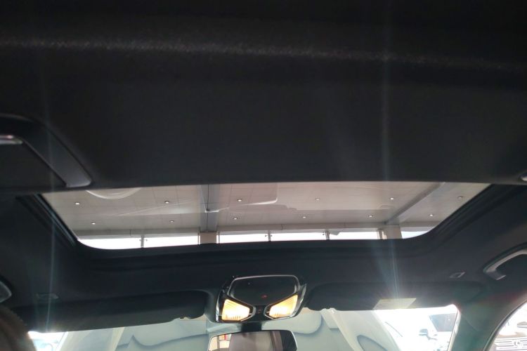 宝马7系 2019款 改款 730Li M运动套装中控内饰22