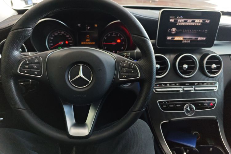 奔驰C级 2018款 C 180 L 时尚型运动版中控内饰12