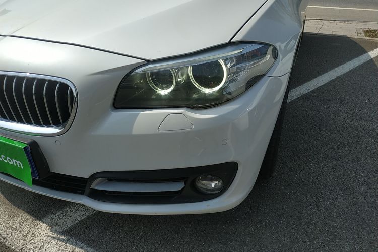 宝马5系 2017款 525Li 领先型车身外观36