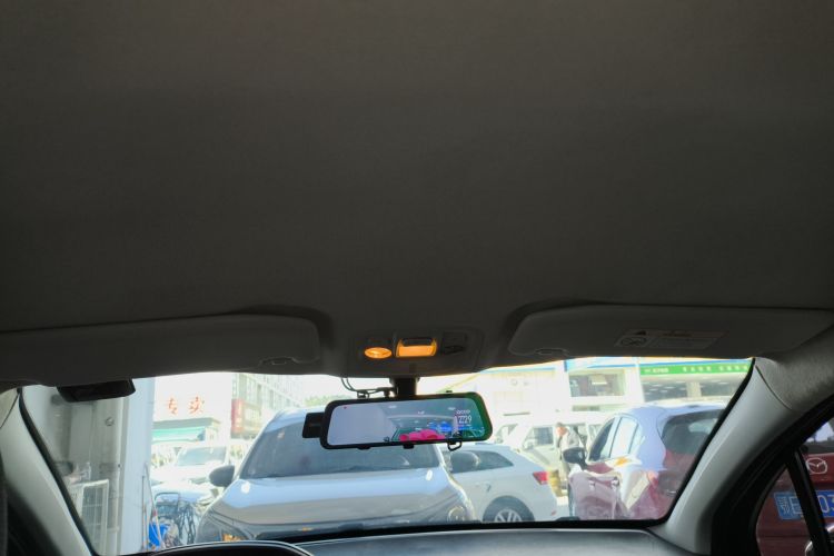 标致2008 2014款 1.6L 手动潮流版局部细节22