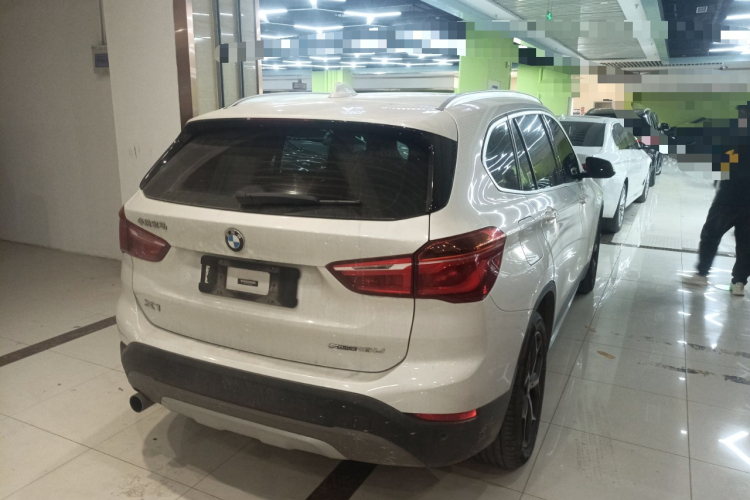 宝马X1 2019款 sDrive18Li 尊享型车身外观6005