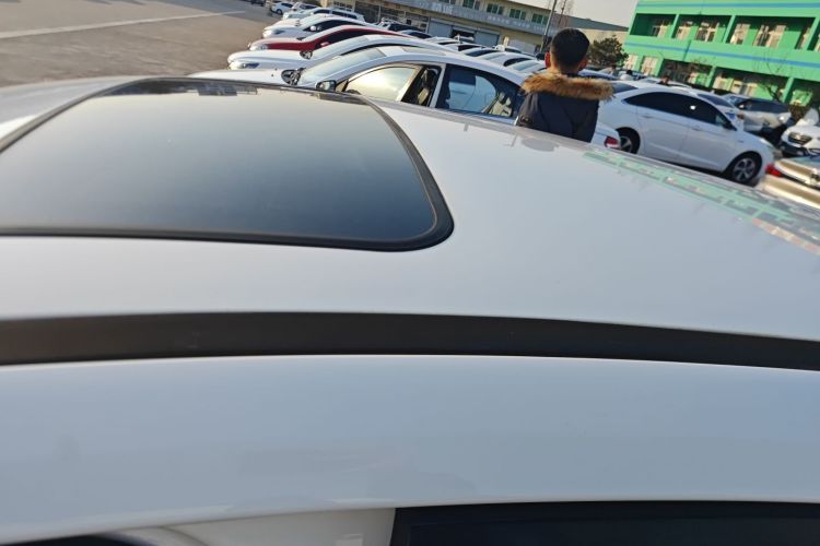 福特 福克斯 2012款 两厢 1.6L 手动风尚型局部细节57