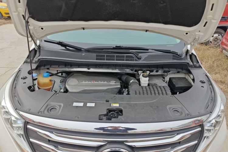 广汽传祺 传祺M8 2018款 320T 尊贵版机舱底盘24