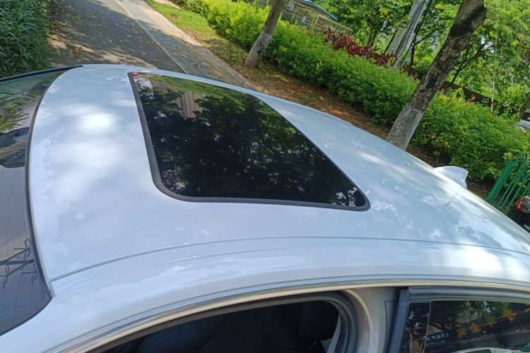 宝马3系 2018款 320Li 领先型豪华套装车身外观57