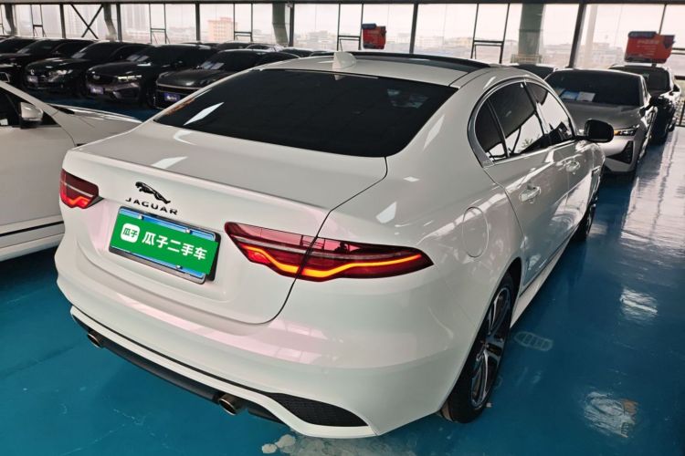 捷豹XEL 2022款 2.0T 250PS R-DYNAMIC S进取运动版车身外观7