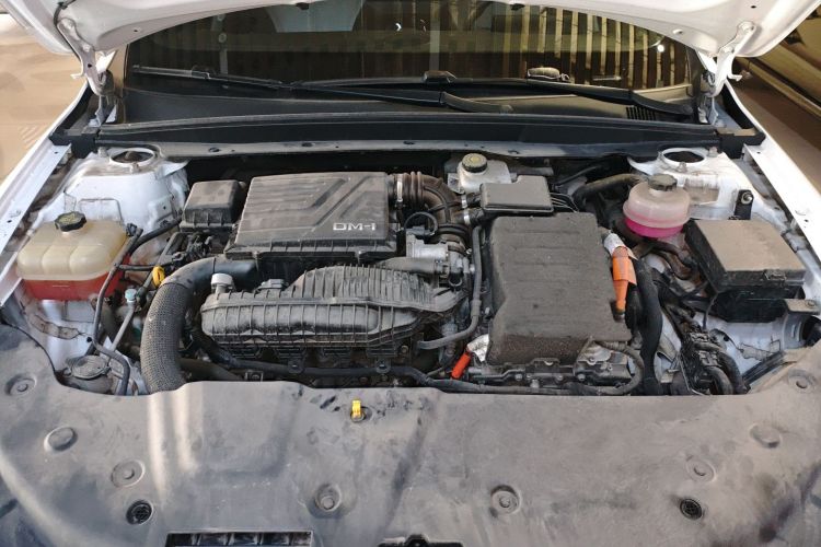 比亚迪 秦PLUS 2023款 冠军版 DM-i 55KM领先型局部细节24