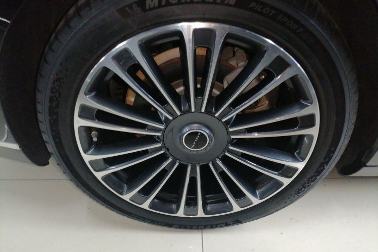 鸿蒙智行 享界S9 2024款 纯电 Ultra 四驱旗舰版车身外观6008