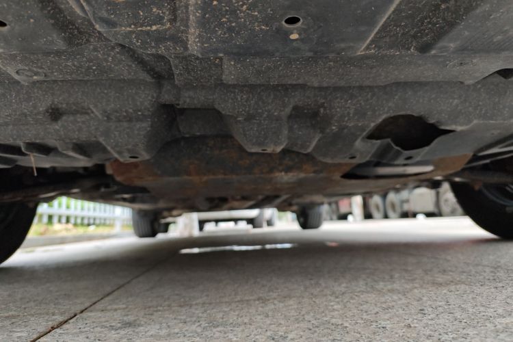 丰田 YARiS L 致炫 2016款 改款 1.5E CVT魅动版局部细节9008