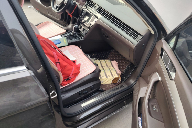 大众 蔚揽 2017款 380TSI 两驱畅行版局部细节9005