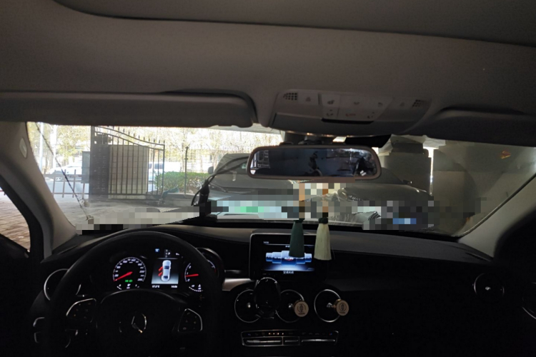 奔驰C级 2017款 改款 C 200 L 运动版中控内饰22