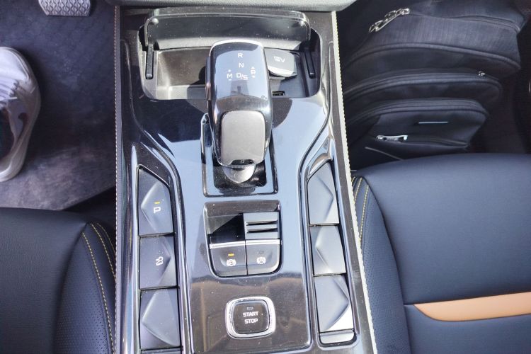 奔腾T77 2020款 PRO 280 TID 自动豪华型局部细节18