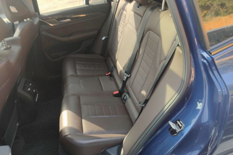 宝马X3 2018款 xDrive30i 领先型 M运动套装 国VI中控内饰21